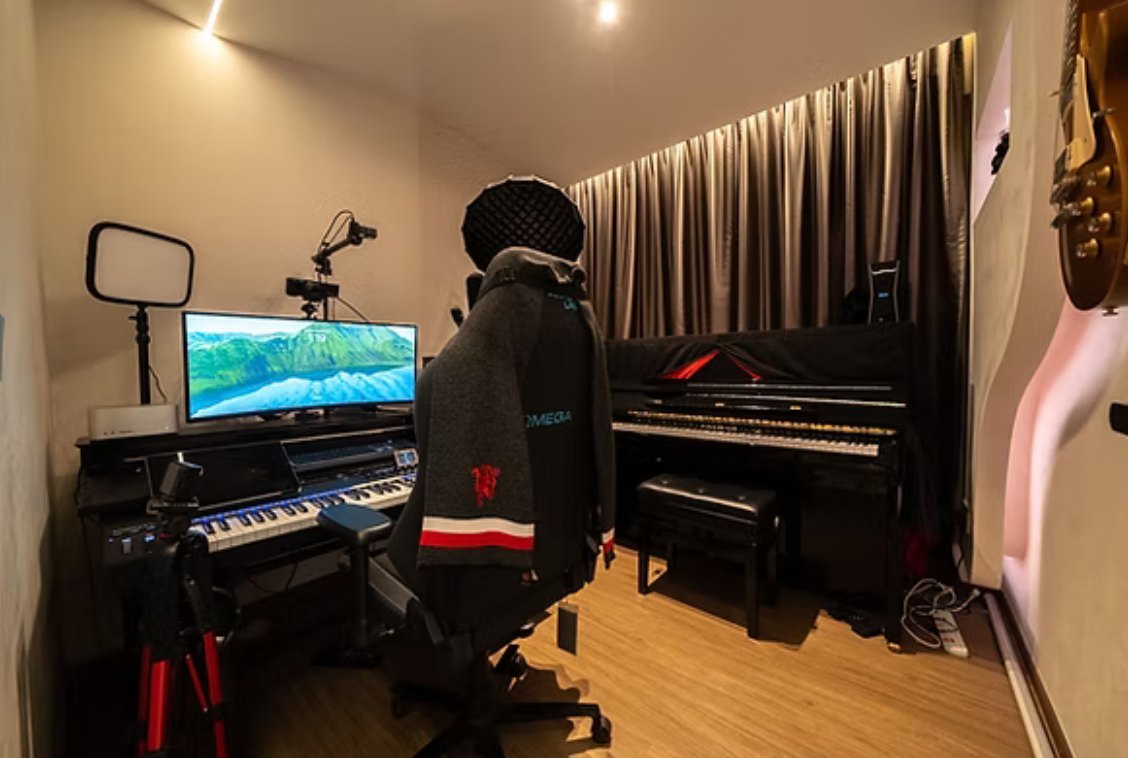 Reeves Wong's home studio in Canberra, with the Bechstein upright piano and his teaching setup